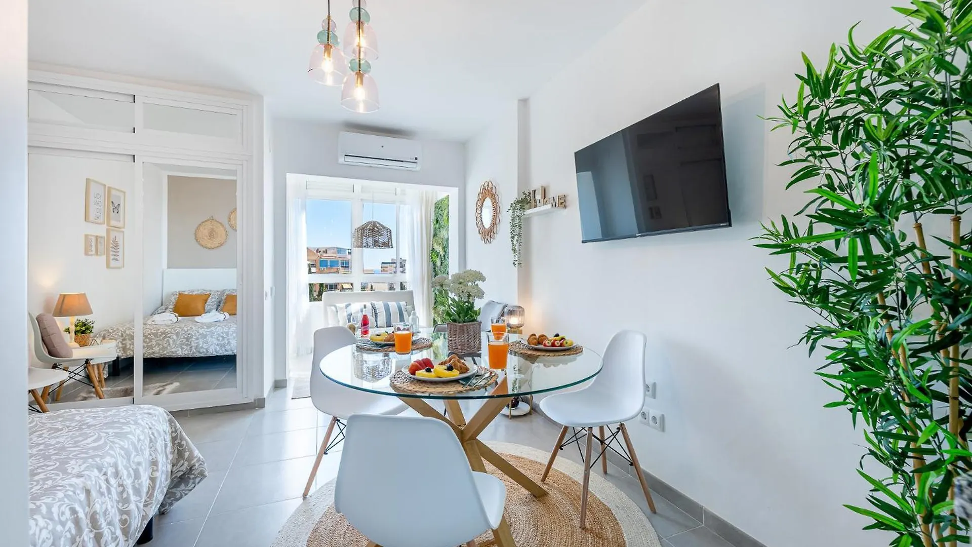 797 Holiday Rentals- Elegante Estudio Reformado En Iris Benalmadena Apartment