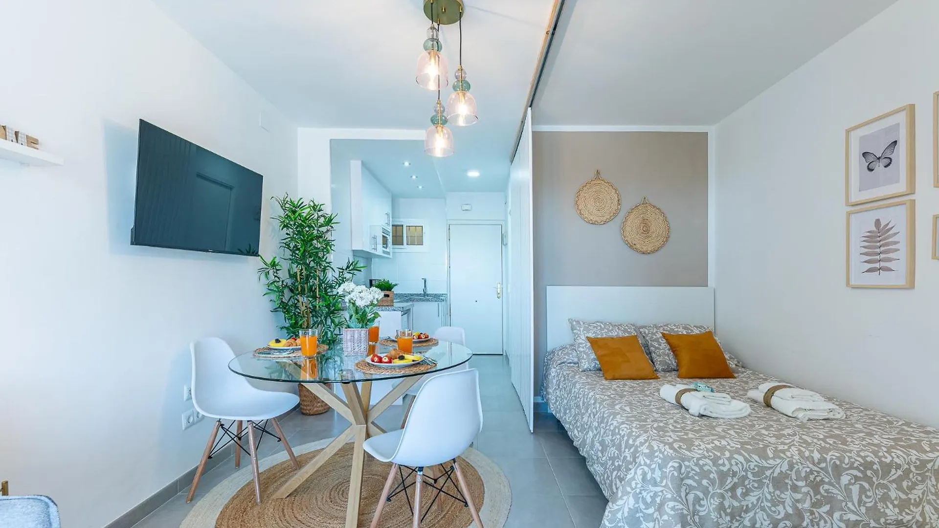 797 Holiday Rentals- Elegante Estudio Reformado En Iris Benalmadena 0*,