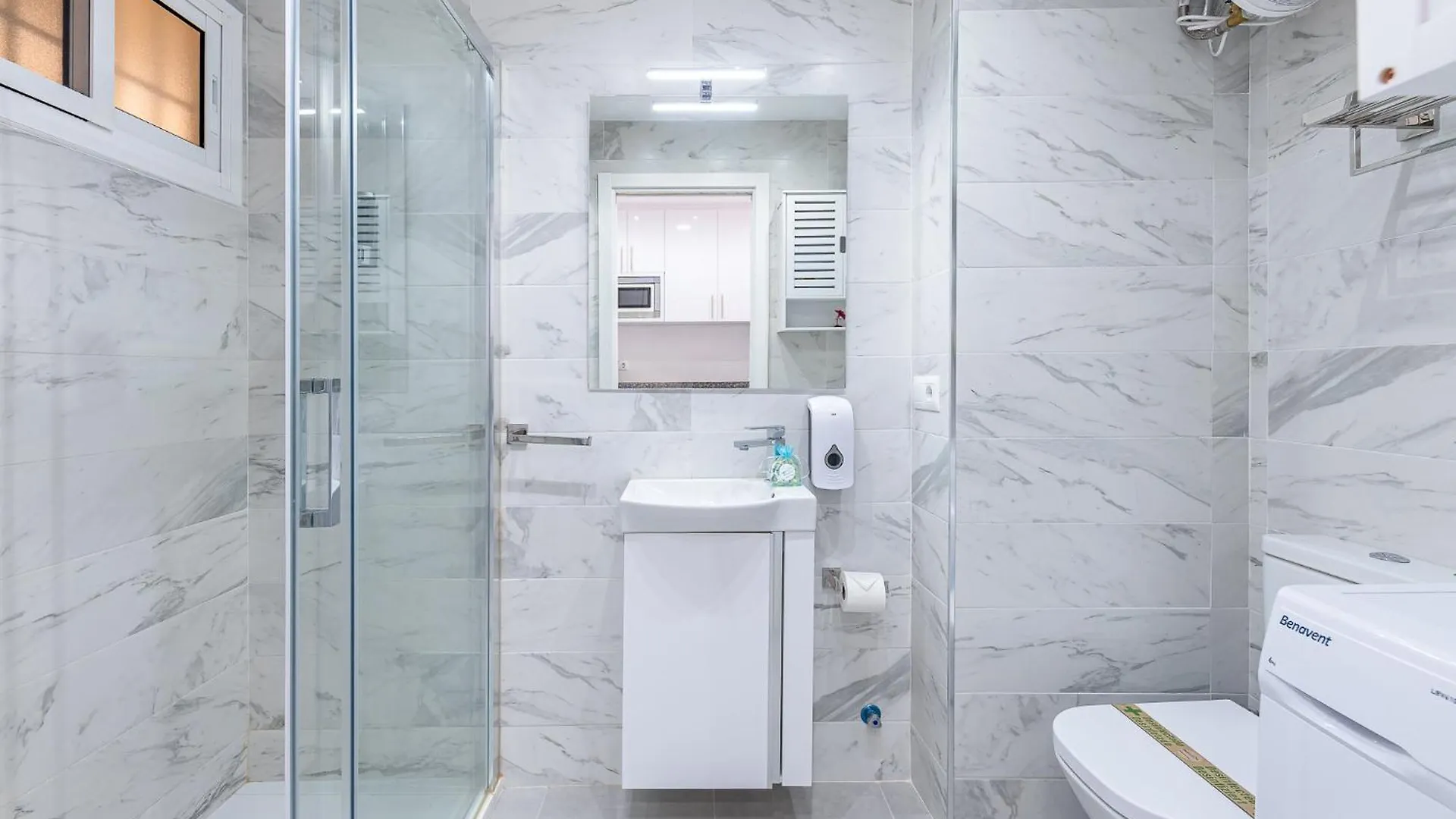 Apartment 797 Holiday Rentals- Elegante Estudio Reformado En Iris Benalmadena