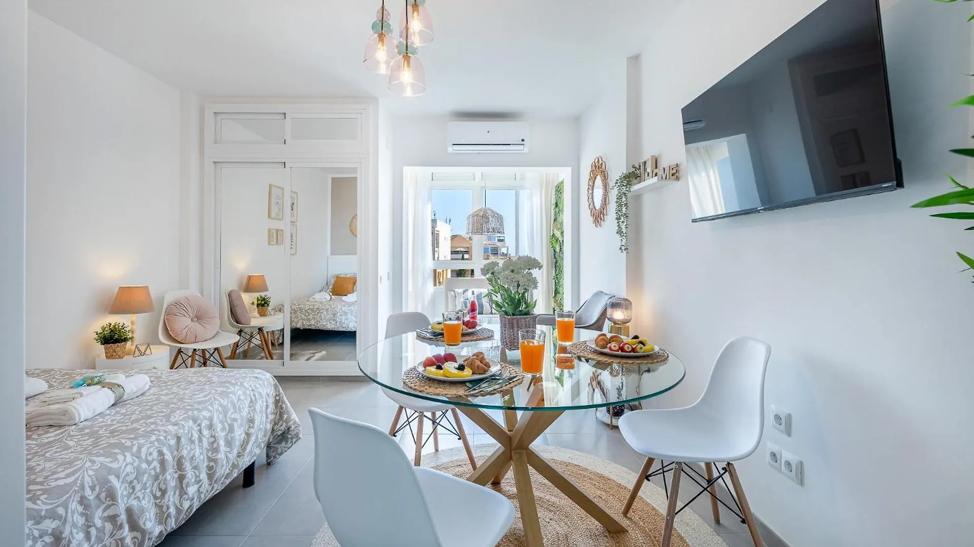 797 Holiday Rentals- Elegante Estudio Reformado En Iris Benalmadena 0*,